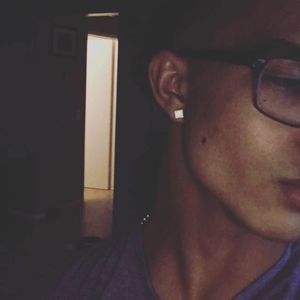 Meet your Posher, Esteban walton